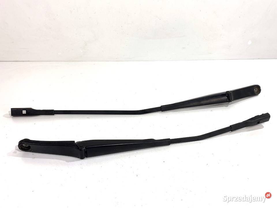 RAMIĘ WYCIERACZKI KOMPLET PRZÓD AUDI A4 B9