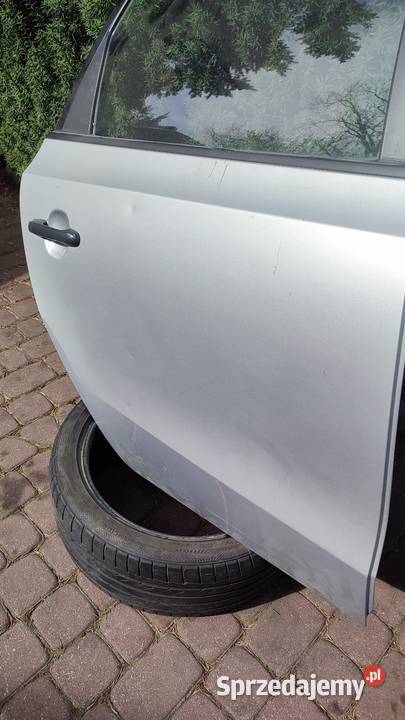 Drzwi kompletne I30FD prawy tył 2R Drzwi Otrębusy sprzedam