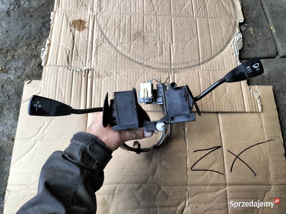 BMW E36 BMW E36 PRZEŁĄCZNIK ZESPOLONY MANETKA Kamień-Kolonia