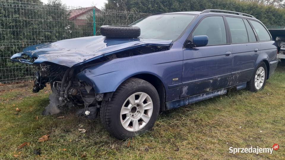 BMW E39 TOURING 22i 170 2001r automat Rok produkcji 2001 Lipno