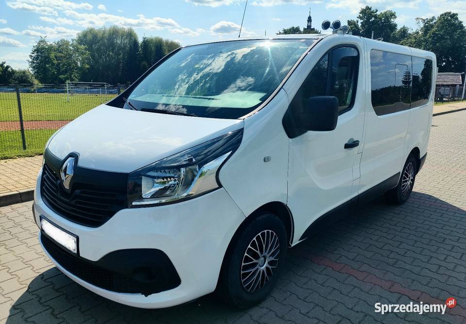 Okazja Renault Trafic 9miejc 2018r mały przebieg Rok produkcji 2018 Brzóstowa