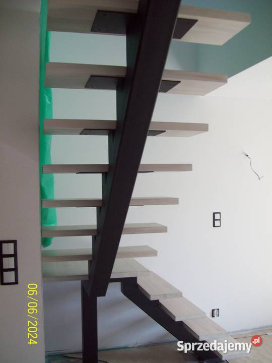 Schody na konstrukcji metalowej stopnie Schody wewnętrzne