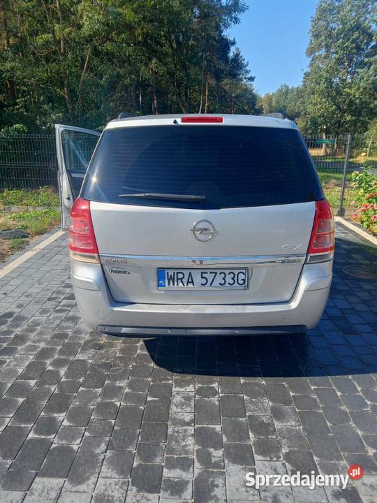 Opel Zafira srebrny Radom