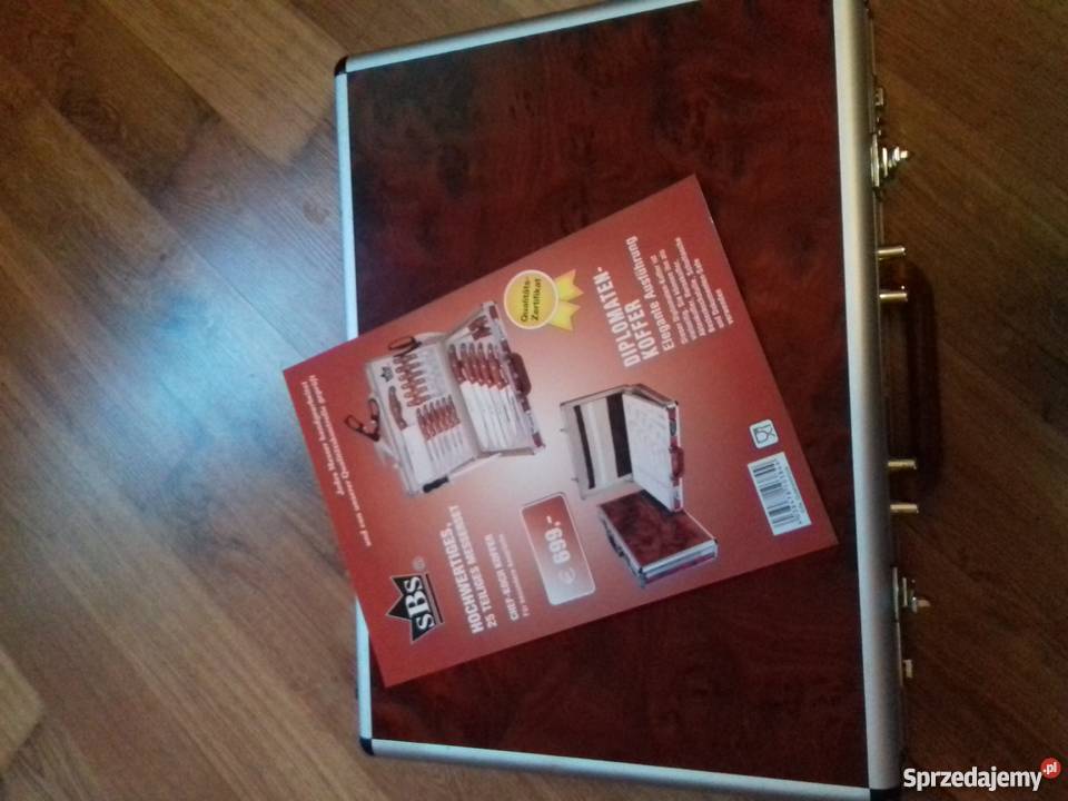 Nowy Zestaw Sztućców SBS walizka Stargard