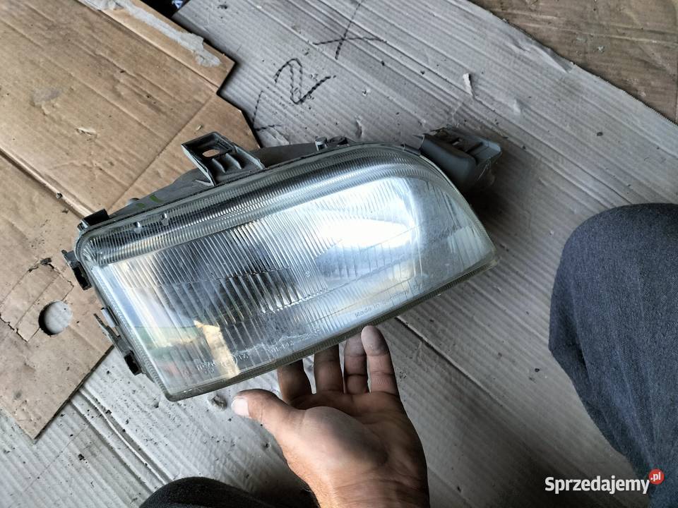 LAMPA PRZÓD PRZEDNIA PRAWA REFLEKTOR FIAT PUNTO Kamień-Kolonia