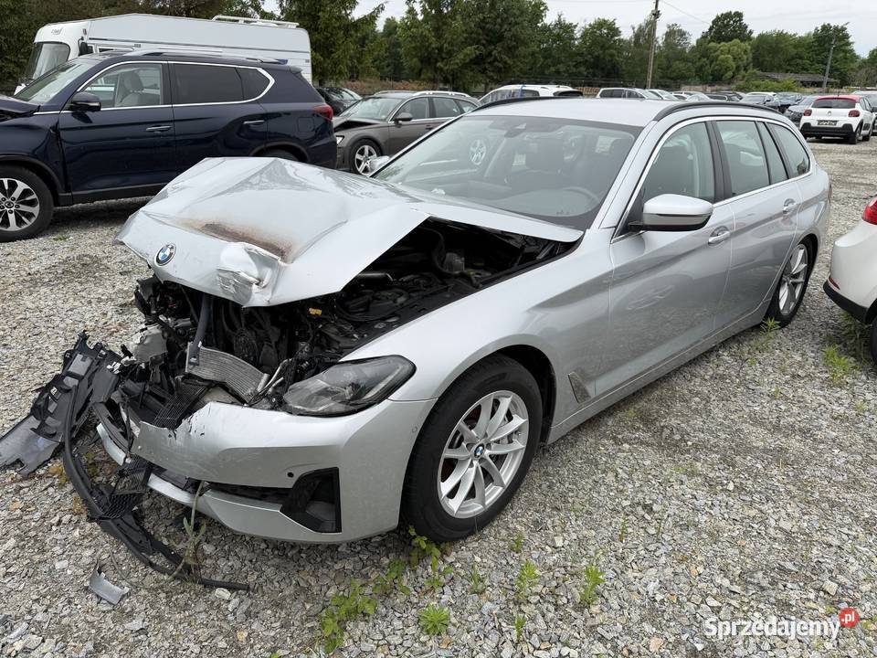 BMW Seria 5 530d xDrive mHEV Luxury Line sport uszkodzony