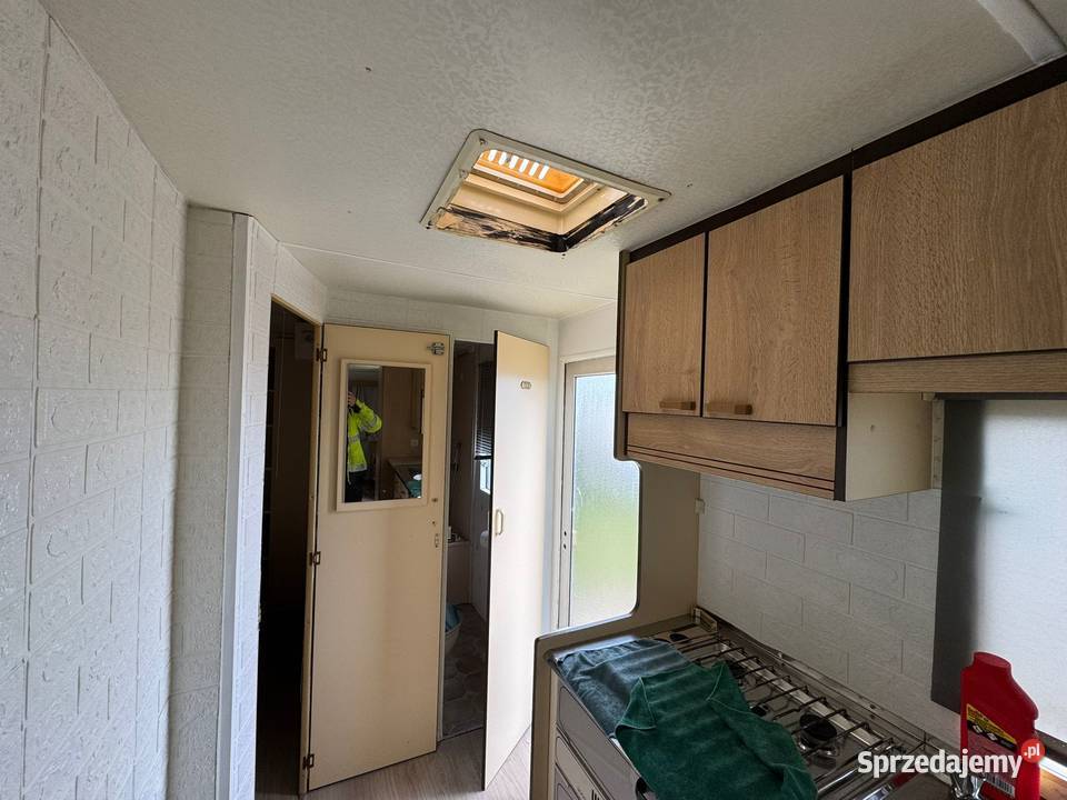 Domek holenderski angielski przyczepa kempingowa