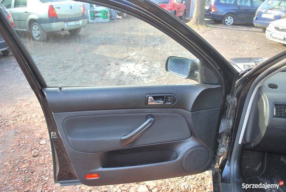 Błotnik przedni przód prawy LC9Z 2001 VW Golf 4 Karoseria śląskie Pyskowice