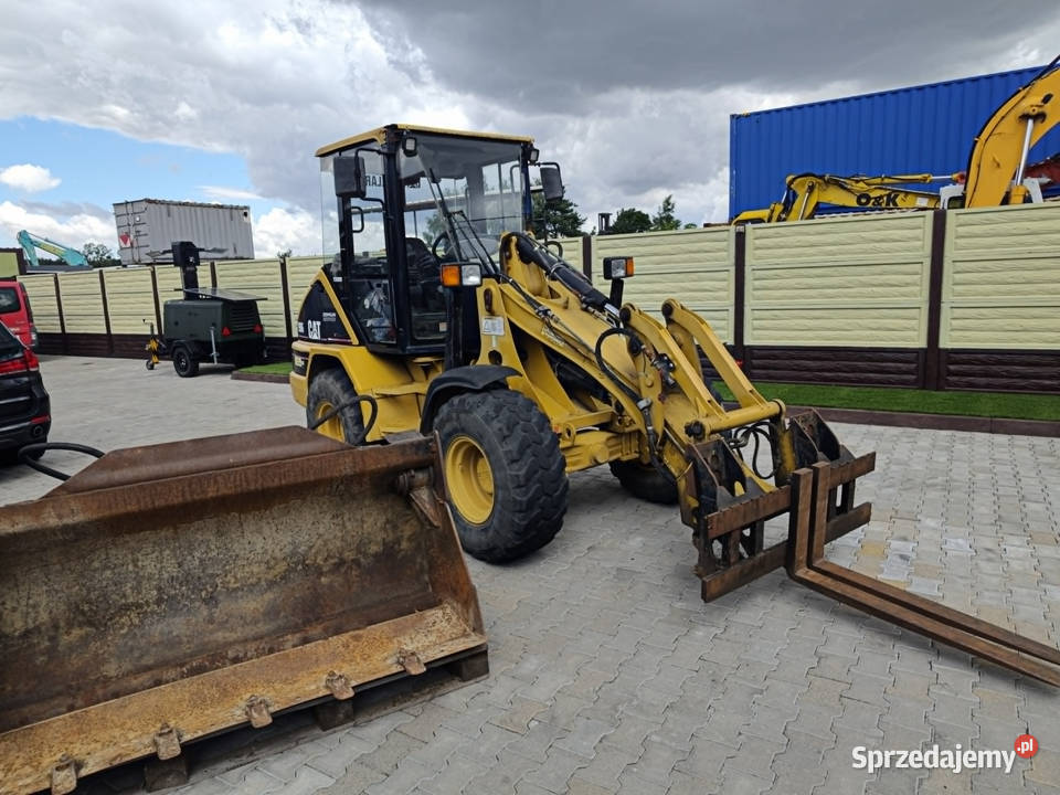 Ładowarka kołowa CAT 906 łyżka krokodyl widły nie Strzyżew sprzedam