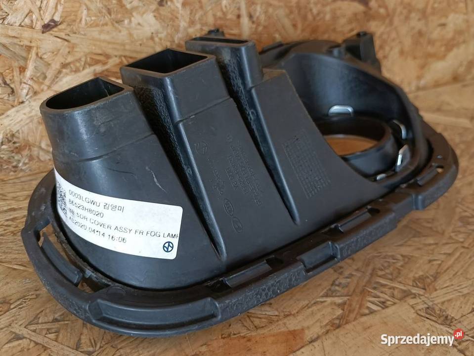 KIA RIO IV 17 RAMKA KRATKA HALOGENU LEWY PRZÓD Pleszew