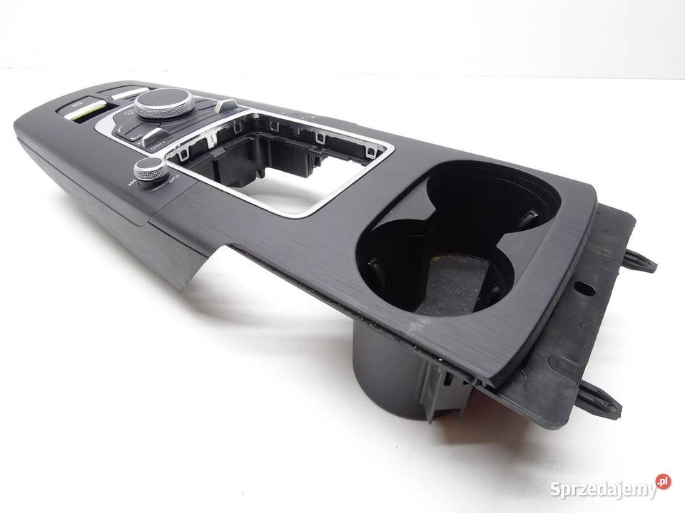PANEL STEROWANIA MMI NAVI 8V0919614B AUDI A3 8V osobowe małopolskie