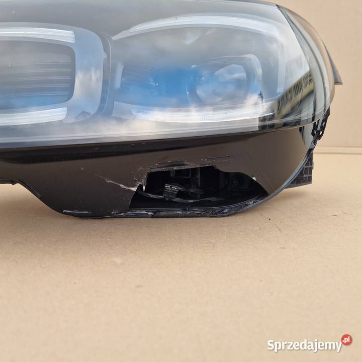 FORD CAPRI LAMPA REFLEKTOR FULL LED LEWA Bieleń