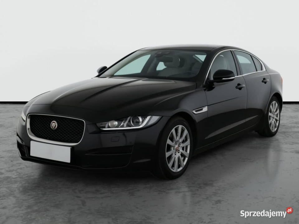 Jaguar XE 20d bluetooth