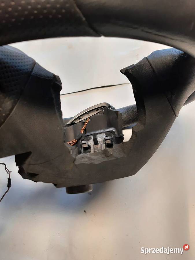 Fiat Bravo II skórzana kierownica przyciski Ksawerów