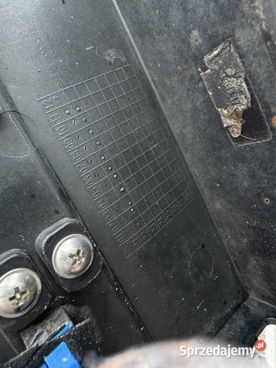 Listwa błotnika przód prawa rh kia ev6 21 Sieraków