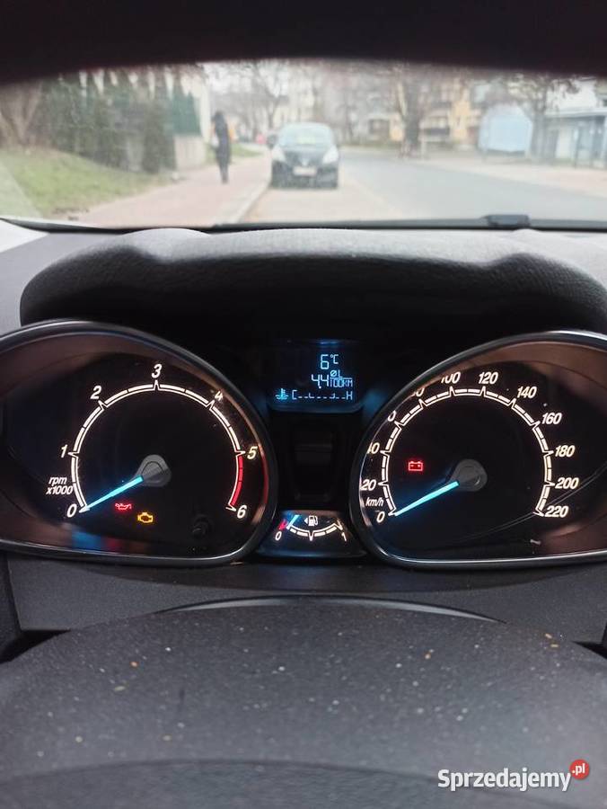 Ford Fiesta 2015r 16 TDCI wersja silver Puławy sprzedam