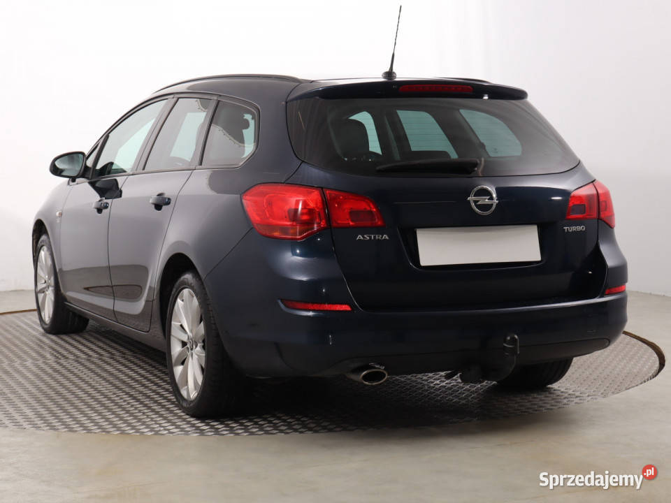 Opel Astra 14 T niebieski sprzedam