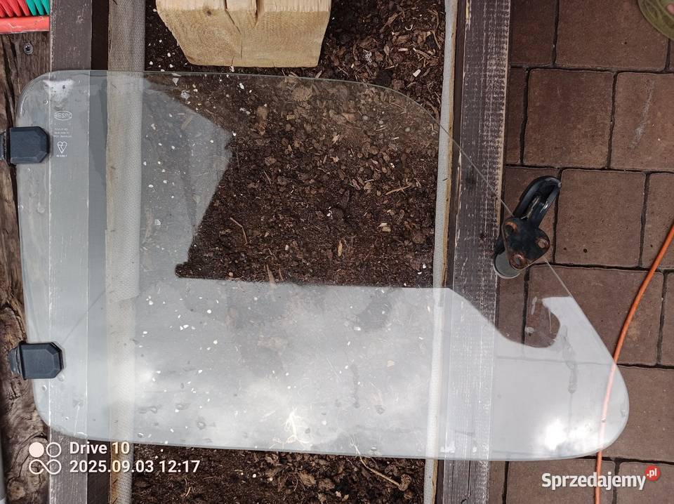 Szyby uchylne fiat 126p Narama