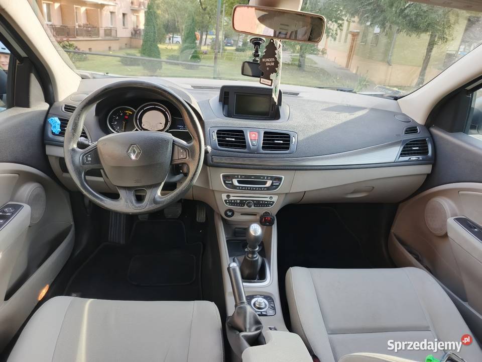 Renault Megane zadbana gniazdo USB