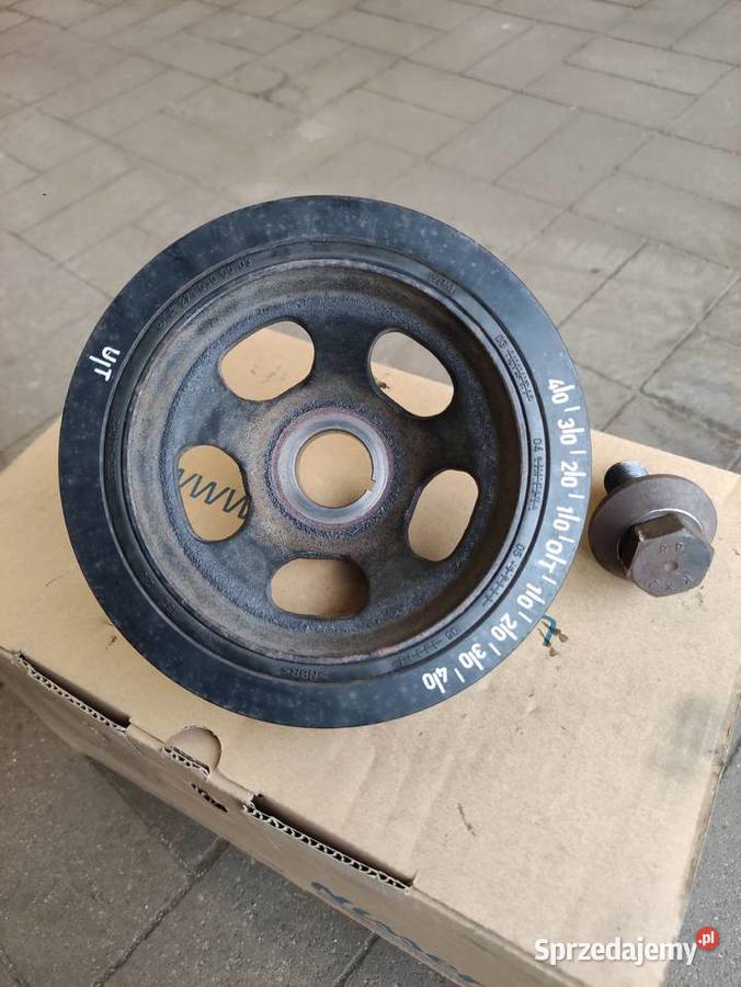 Koło pasowe wału Mercedes C W203 A2710300003