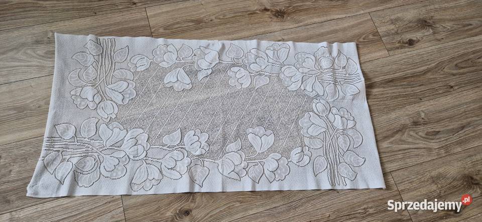 obrus biały prostokątny 107 x 52 Kraków