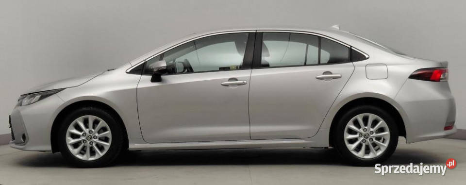 Toyota Corolla 2022r Salon Tempomat Kamera Warszawa sprzedam