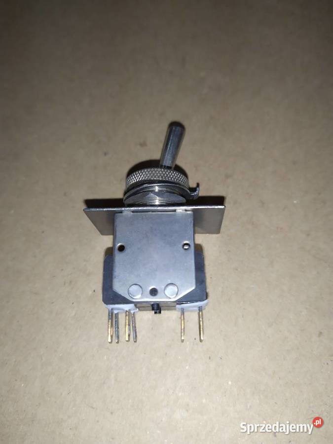 Przełącznik łącznik miniaturowy kołyskowy 83 Szydłowiec sprzedam
