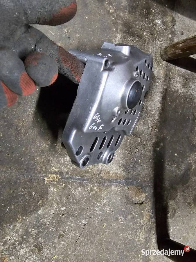 Suzuki GSX 600 f osłona kapa dekiel zębatki lewa Jelenia Góra