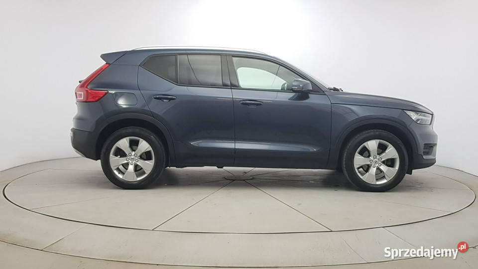 Volvo XC 40 T3 Momentum Pro Z Polskiego Salonu relingi dachowe Warszawa sprzedam