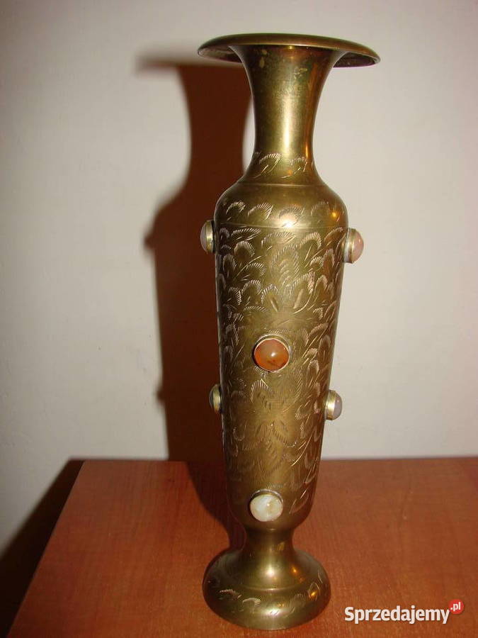 mosiężny zdobiny wazon Pruszcz Gdański