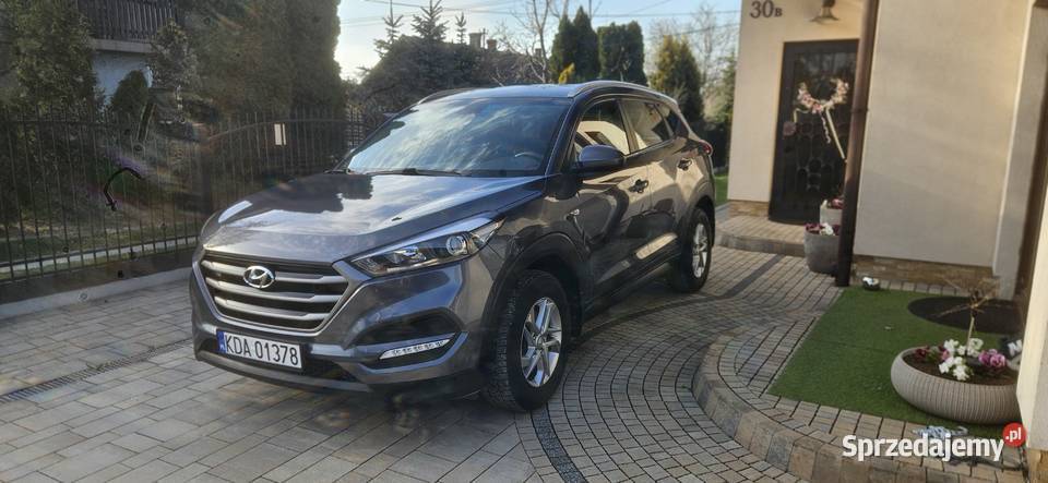 Hyundai Tucson 2015 r 17d manual 6b 230 Rok produkcji 2015