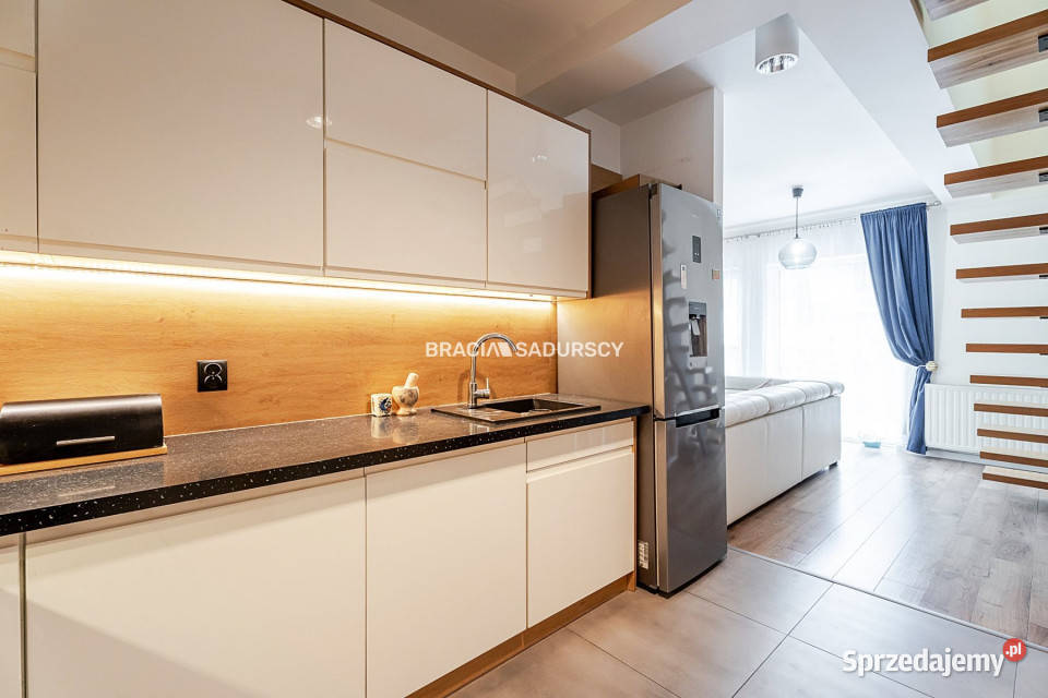 sprzedaży mieszkania 8124m 4 pokoje Kraków