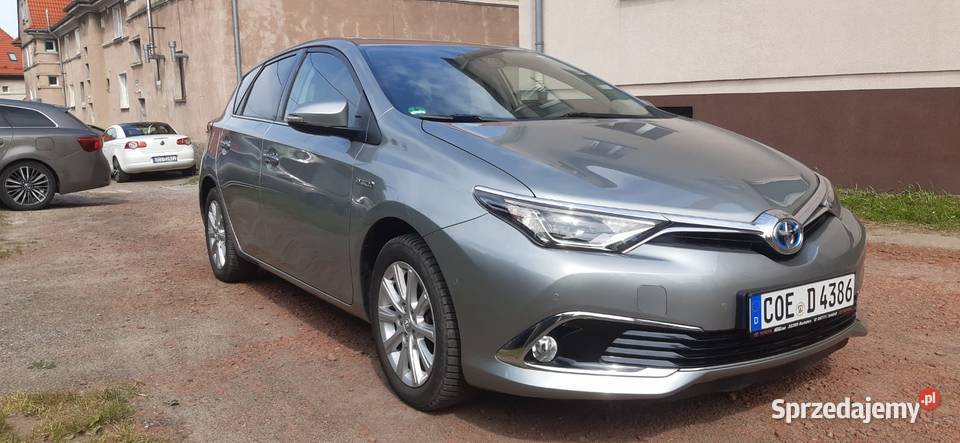 Toyota Auris Toyota Auris 18 VVTi Hybrid bluetooth