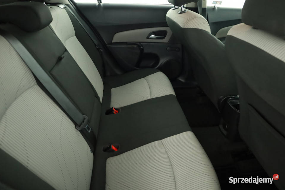 Chevrolet Cruze 16 i 16V srebrny Cruze Piaseczno