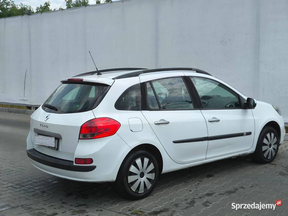 Renault Clio 15 dCi 68 2010 Polski salonMożliwa Rok produkcji 2010 Clio Ksawerów