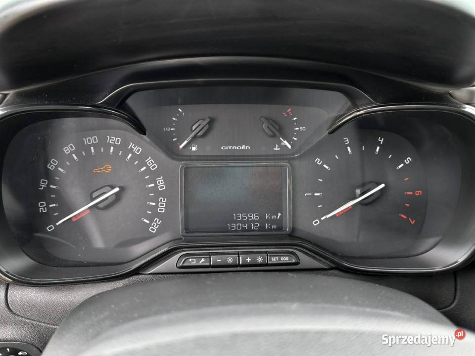 Citroen C3 12 benzyna 82 ledy drl klimatyzacja Kęty