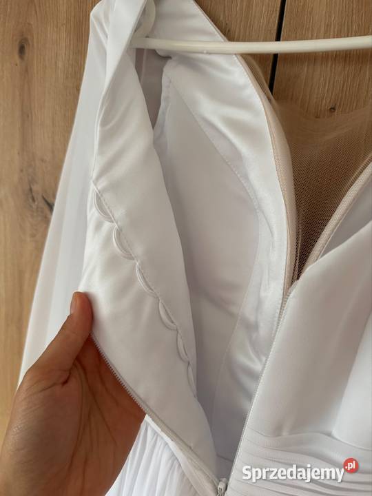 Piękna suknia ślubna