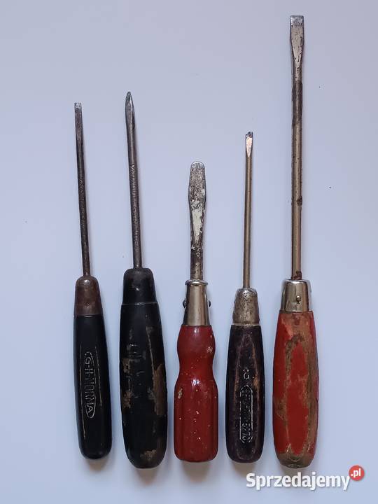 Zestaw starych śrubokrętów z drewnianą rączką podkarpackie Rzeszów