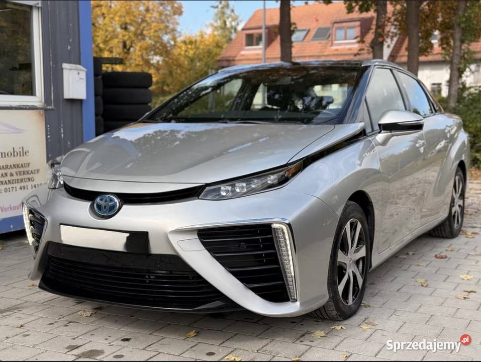 Toyota Mirai 2019 piękna kilka sztuk w ofercie Ostrołęka
