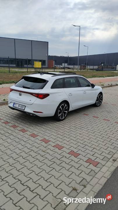 SEAT LEON SPORTSTOURER FR 15 TSI 130 45 PANORAMA Leszno sprzedam