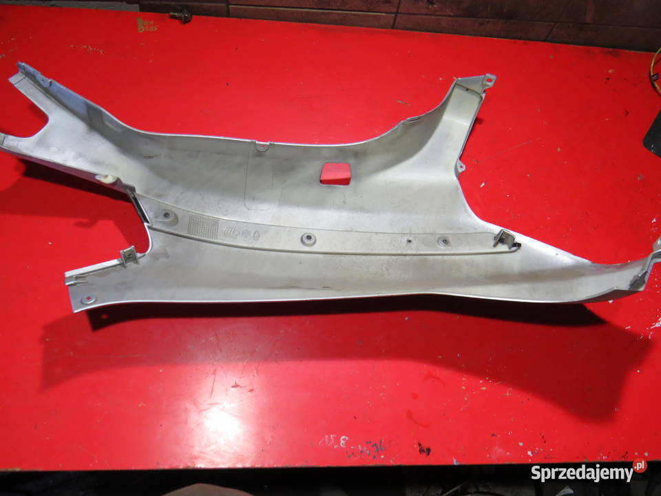 PIAGGIO X8 125 200 250 bok boczek owiewka osłona Warszawa