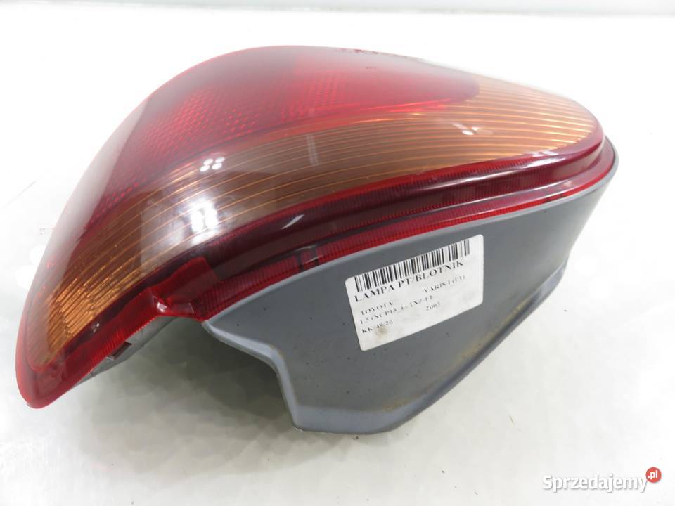 LAMPA PRAWA TYLNA TOYOTA YARIS I P1 osobowe