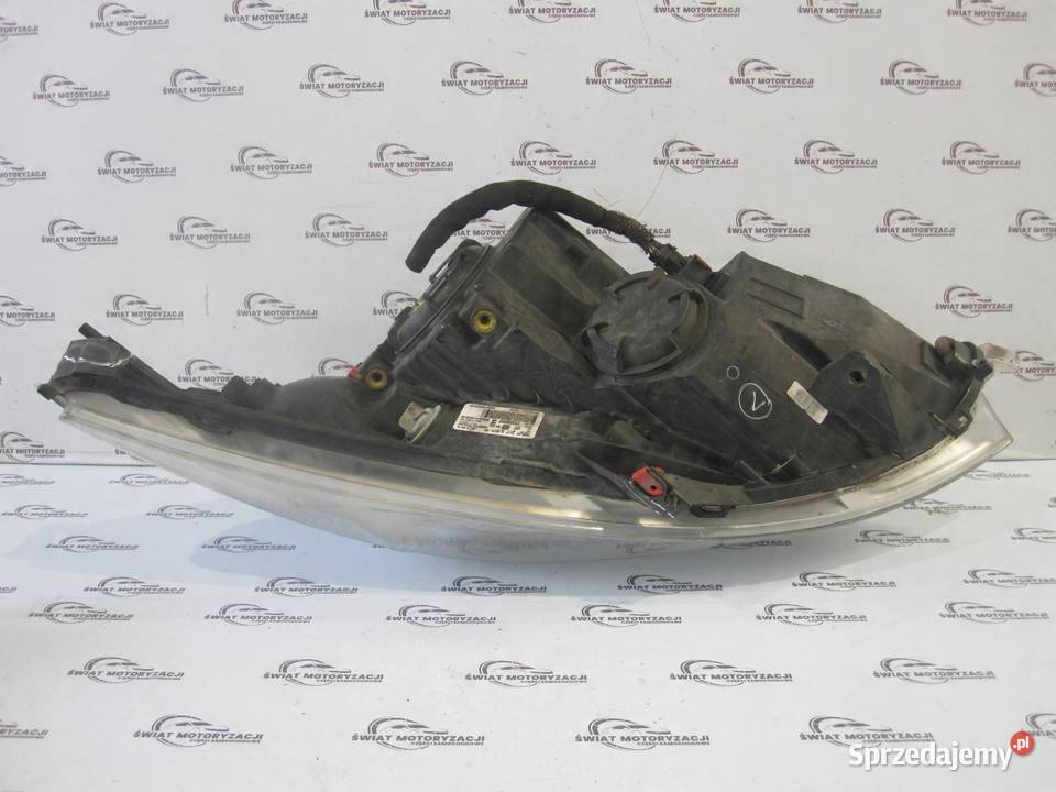 OPEL MERIVA B lampa prawa przód 13253632 ANGLIK
