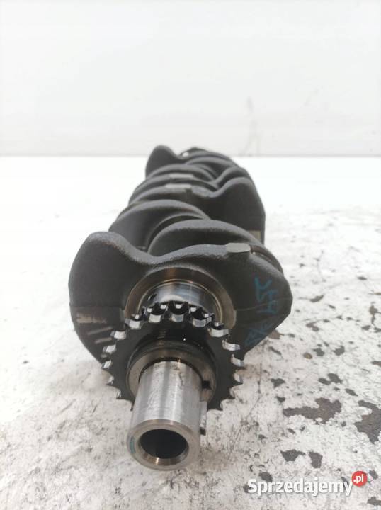 WAŁ KORBOWY 14 D4D Toyota Auris I 20062012 Rok produkcji 2009