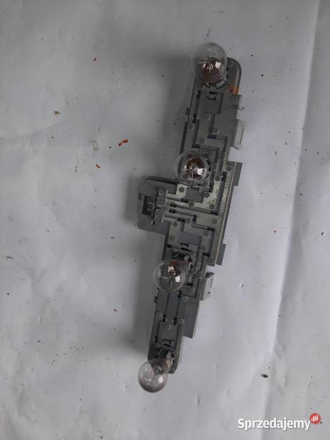 Opel Zafira B listwa wkład lampy lewej tylnej Ksawerów