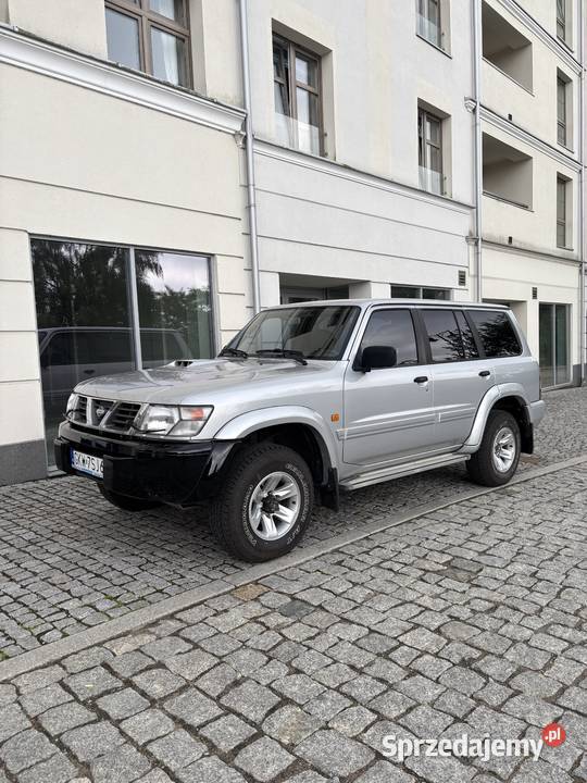 Nissan Patrol fabryczny stan idealny 30 did Patrol pomorskie Kwidzyn