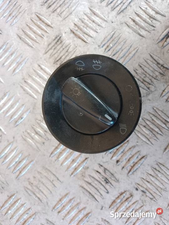 Przełącznik włącznik świateł VW Passat B5 Tarnów