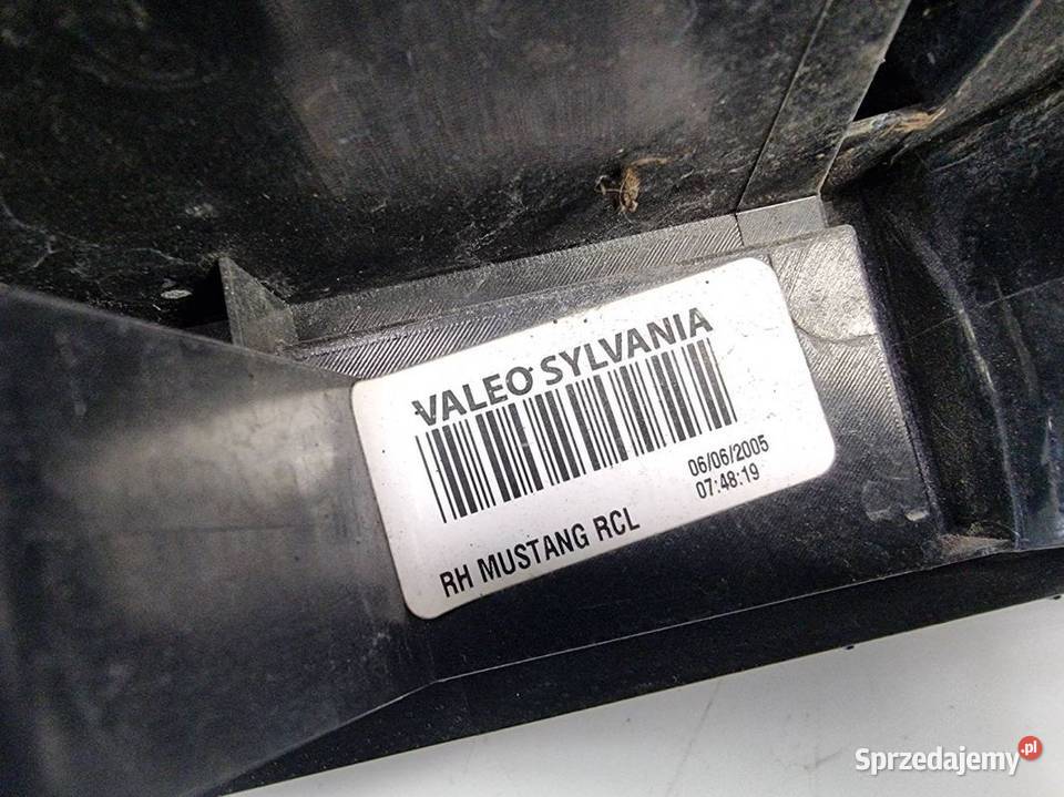 LAMPA PRAWA TYŁ FORD MUSTANG V osobowe Lipno