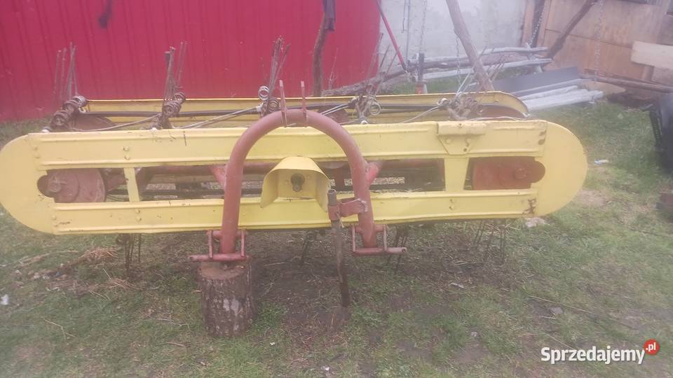 Taśmówka dmuchawa do siana 1 część nieuszkodzony