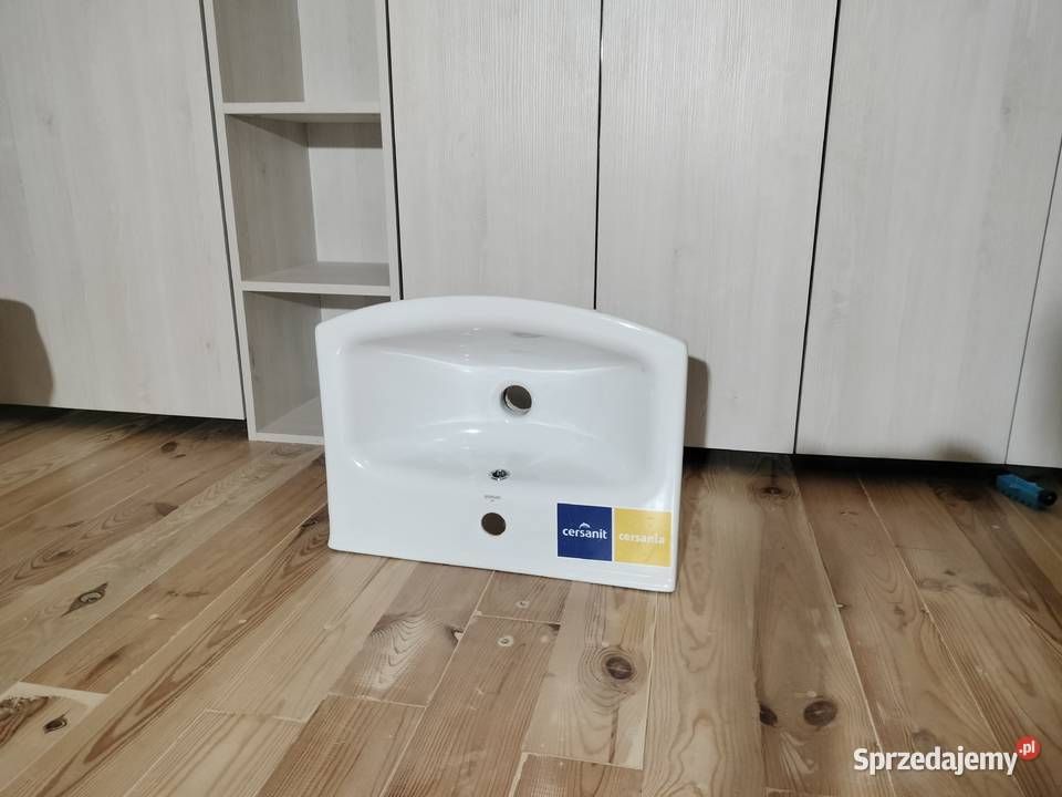 Umywalka Cersanit i WC kompakt Nowe komplet